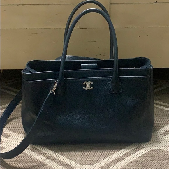CHANEL Handbags - Chanel Navy Cerf Executive Tote w/silver hardware
